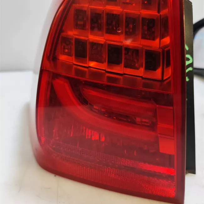 Fanale posteriore parte esterno sinistro