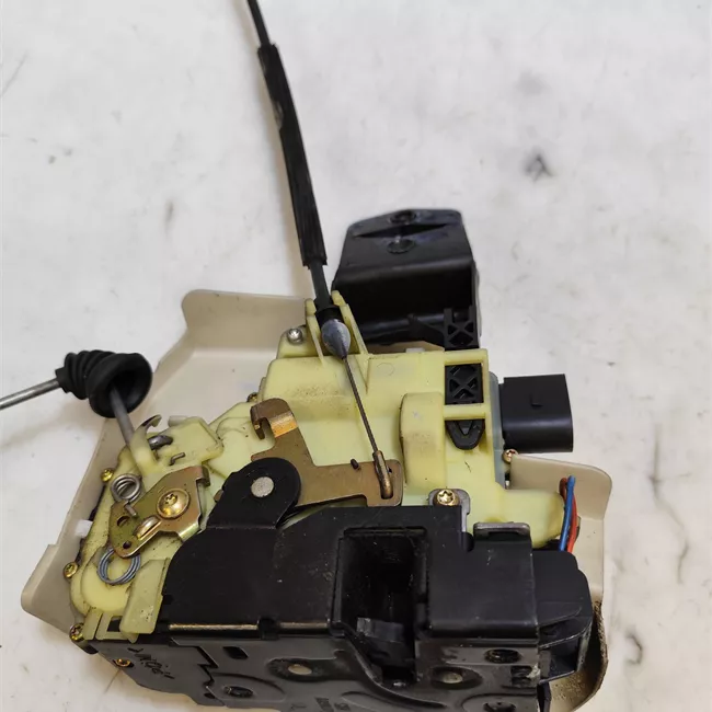 Serratura porta anteriore sinistra t. 3B1400000<