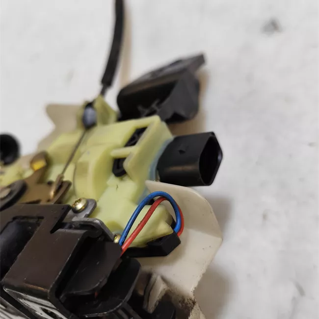 Serratura porta anteriore sinistra t. 3B1400000<