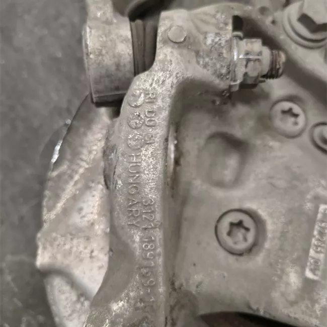 Montante sospensione anteriore sinistro