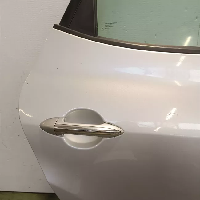 Porta posteriore destra