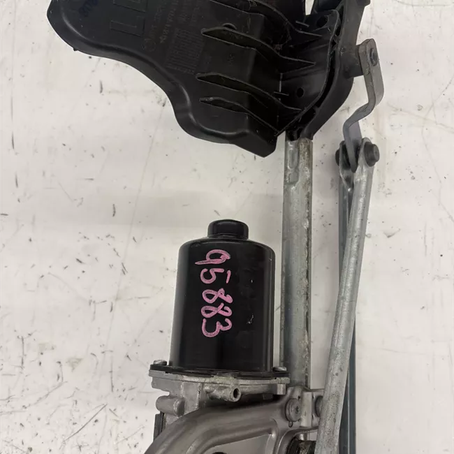 Meccanismo tergiparabrezza con motorino