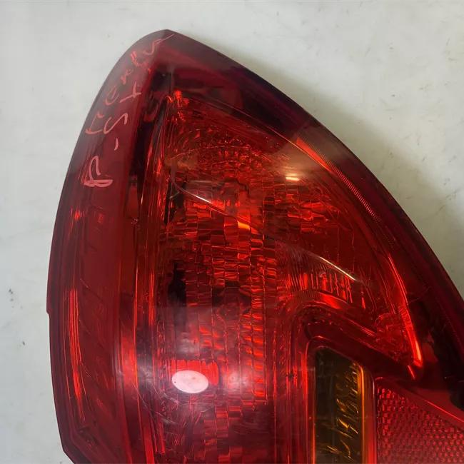 Fanale posteriore parte esterno destro