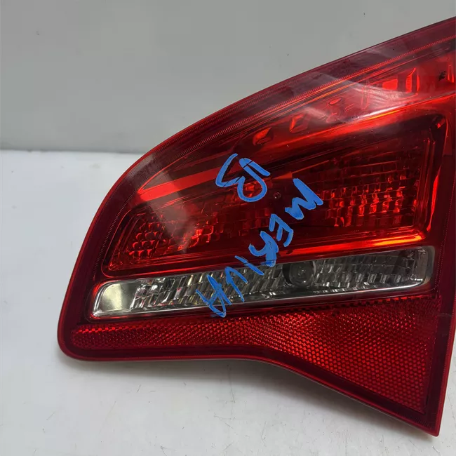 Fanale posteriore parte interno destro