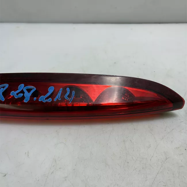 Fanale stop supplementare senza spoiler