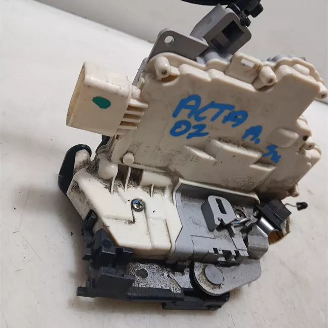 Serratura porta anteriore sinistra