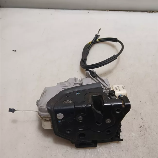 Serratura porta anteriore sinistra