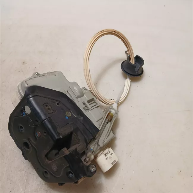 Serratura porta anteriore sinistra