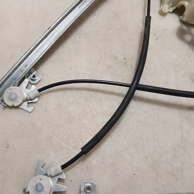 Alzacristallo porta anteriore sinistro