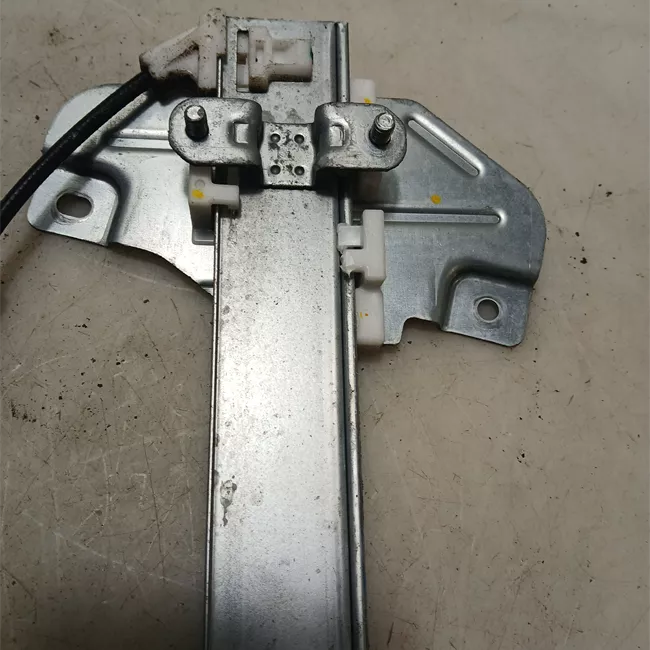 Alzacristallo porta posteriore destro