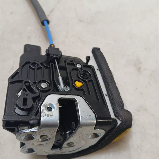 Serratura porta posteriore destra dead lock