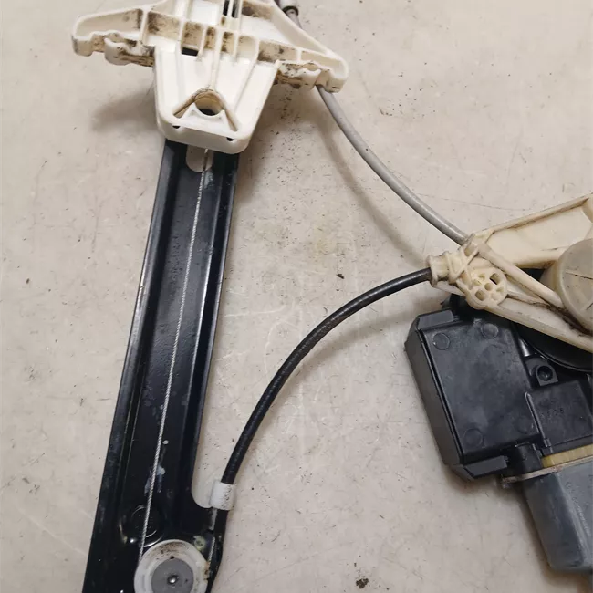 Alzacristallo porta posteriore sinistro