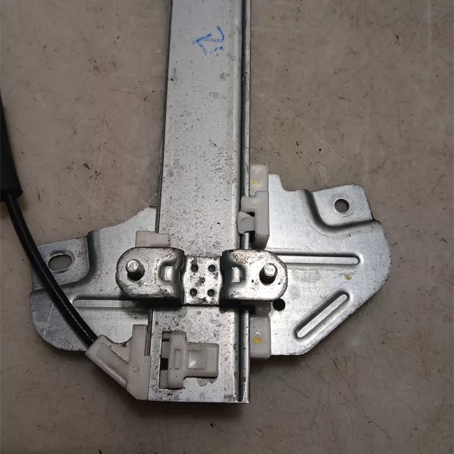 Alzacristallo porta posteriore sinistro