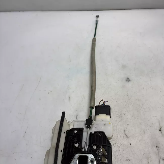 Serratura porta anteriore sinistra