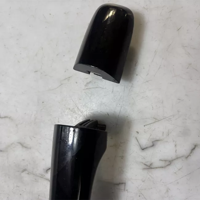 Maniglia porta posteriore sinistra primer