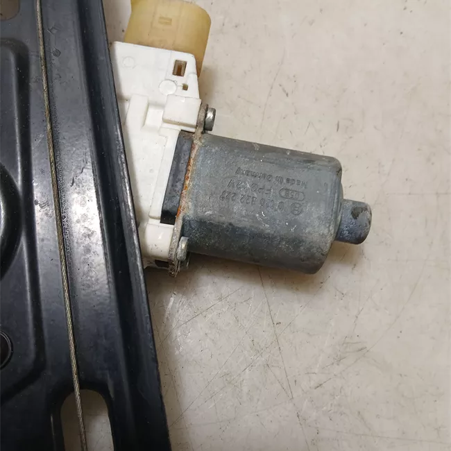 Alzacristallo elettrico porta anteriore destro