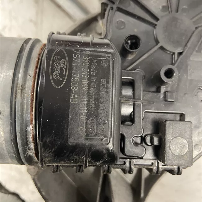 Motorino tergiparabrezza