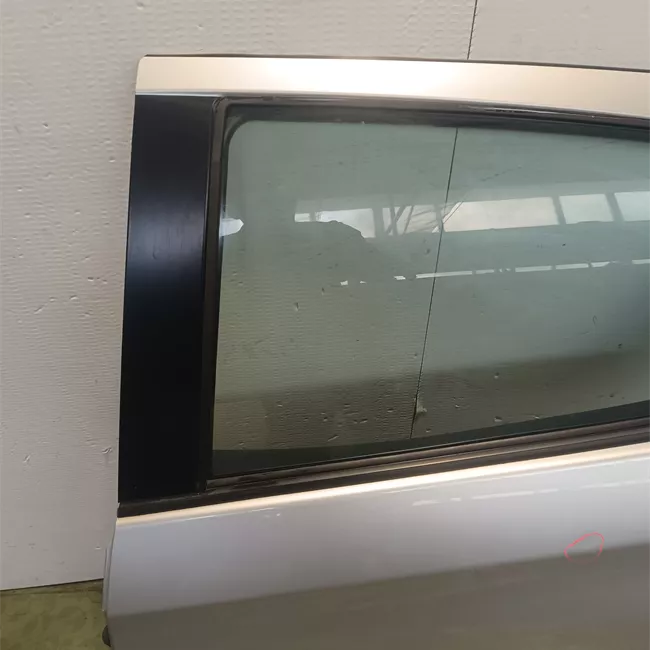 Porta posteriore sinistra