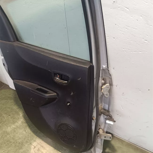 Porta posteriore sinistra