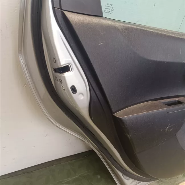 Porta posteriore sinistra