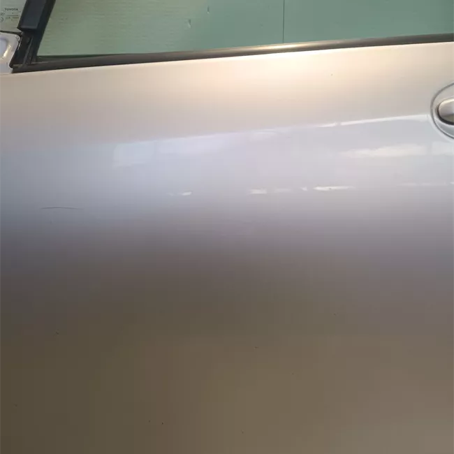 Porta anteriore sinistra