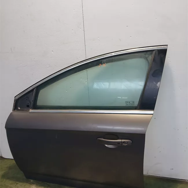 Porta anteriore sinistra