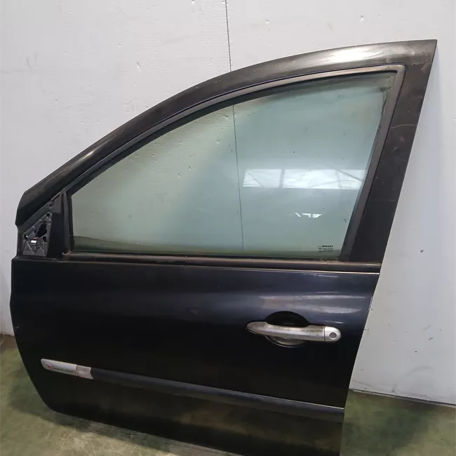 Porta anteriore sinistra