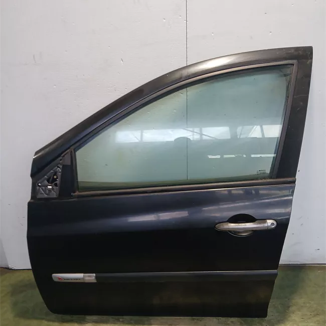 Porta anteriore sinistra