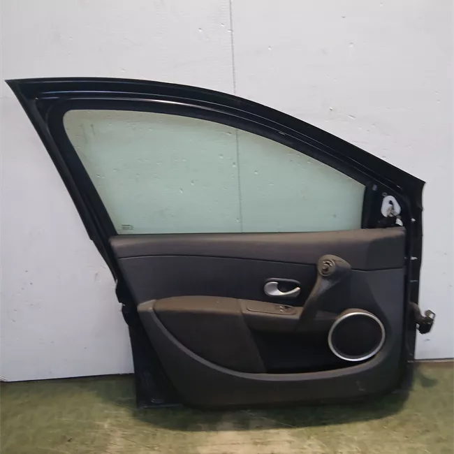 Porta anteriore sinistra