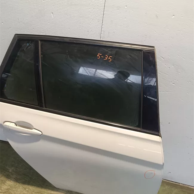 Porta posteriore destra