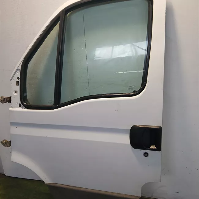 Porta anteriore sinistra