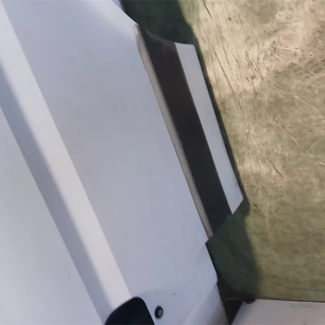 Porta anteriore sinistra