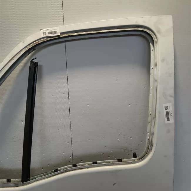 Porta anteriore sinistra