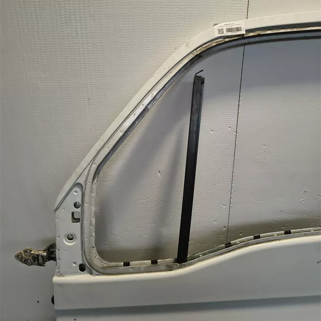 Porta anteriore sinistra