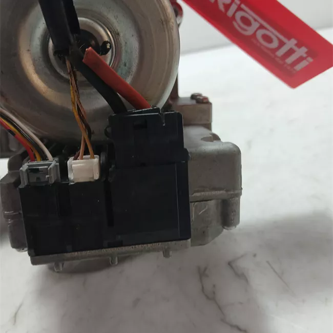 Servosterzo elettronico rotazionale