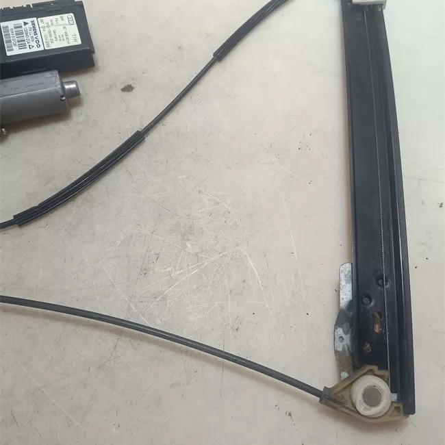 Alzacristallo elettrico porta anteriore sinistro