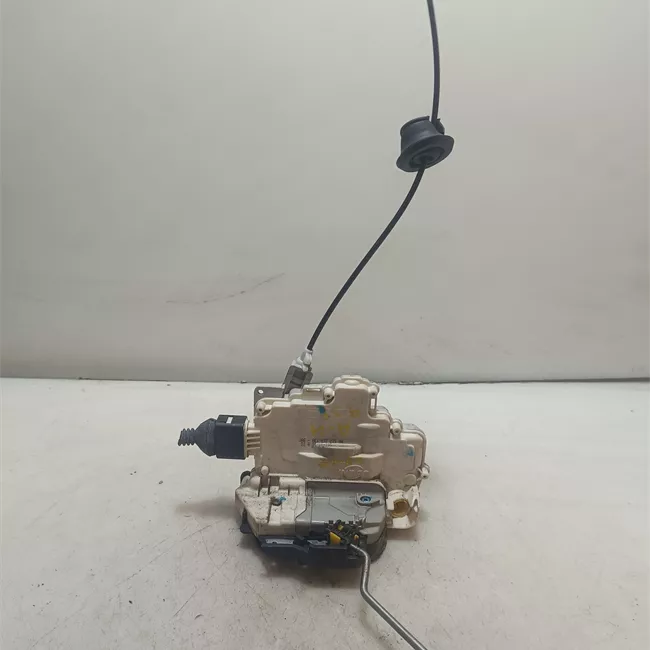 Serratura porta anteriore sinistra