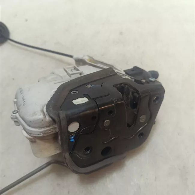 Serratura porta anteriore sinistra