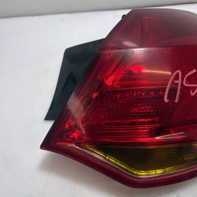 Fanale posteriore parte esterno destro