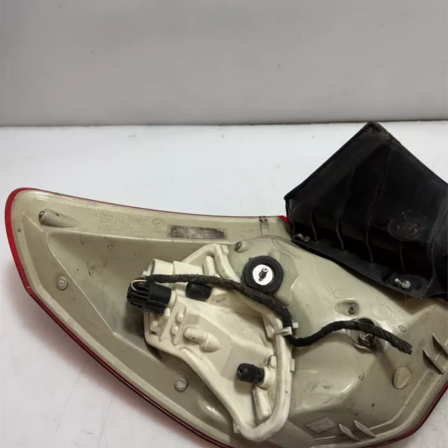 Fanale posteriore parte esterno destro