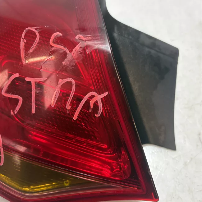 Fanale posteriore parte esterno sinistro