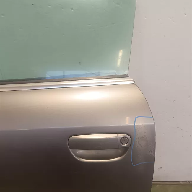 Porta anteriore sinistra