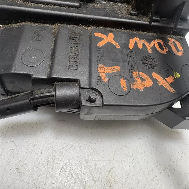 Serratura porta posteriore destra con bloccaggio elettrica/alzacr.elet