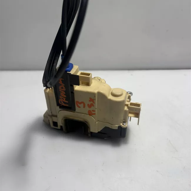 Serratura porta posteriore sinistra