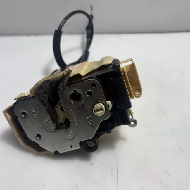 Serratura porta posteriore sinistra