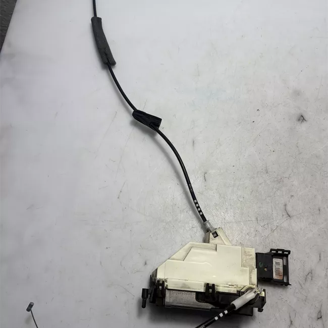 Serratura porta anteriore destra