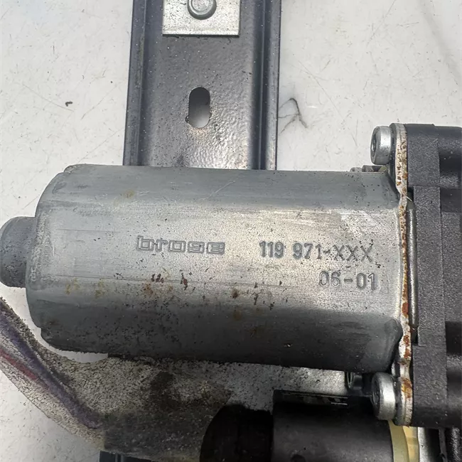 Alzacristallo elettrico porta posteriore sinistro con motorino