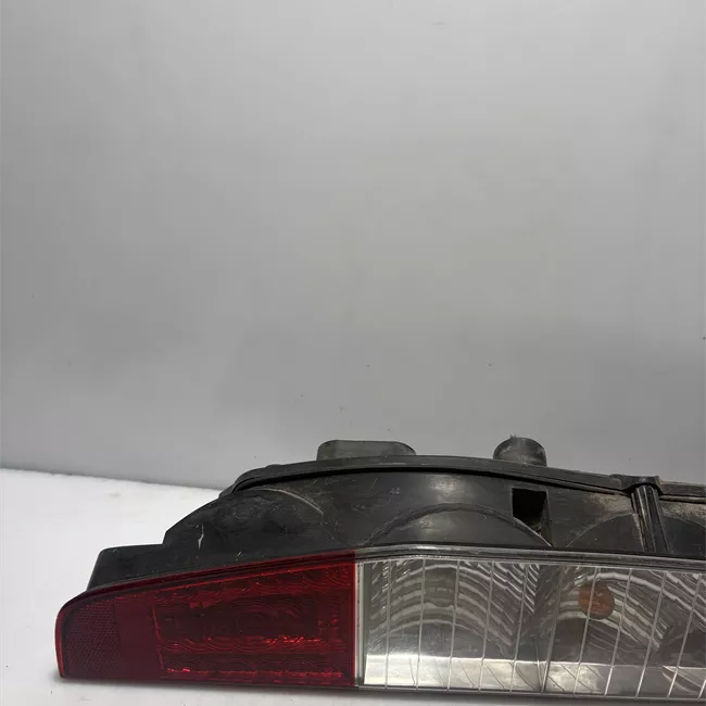 Fanale posteriore sinistro