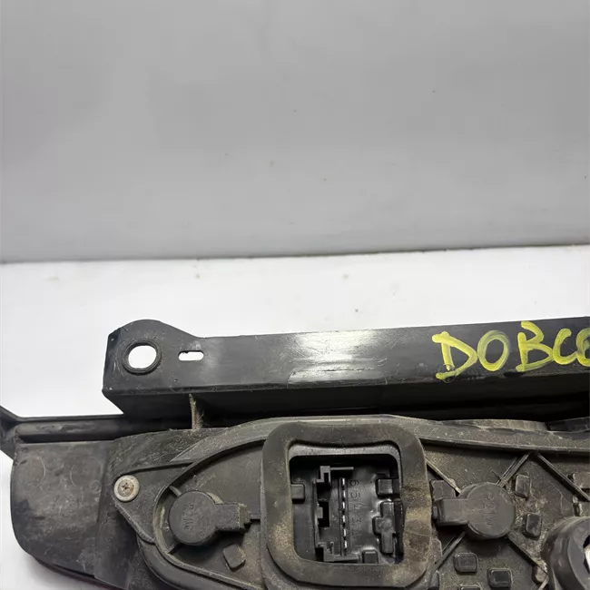 Fanale posteriore sinistro