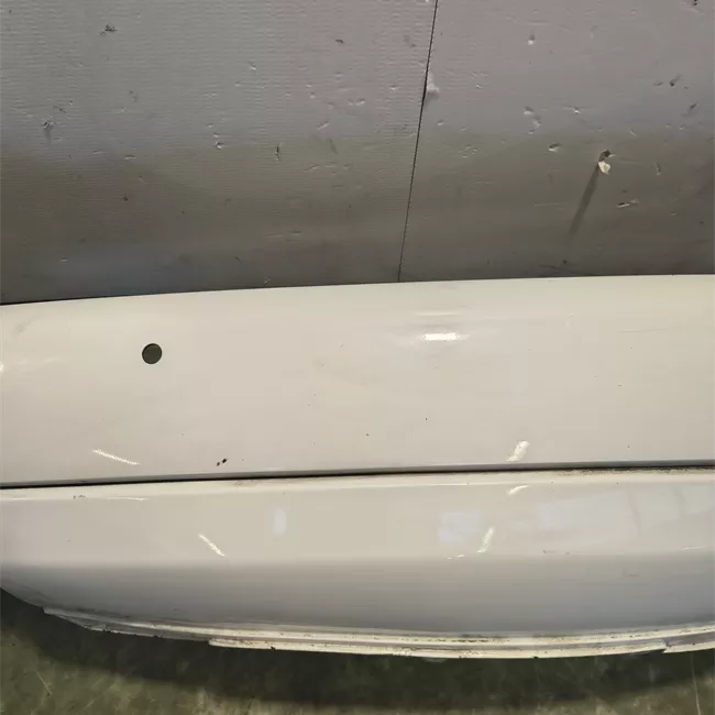 Paraurti posteriore con sensore parcheggio primer
